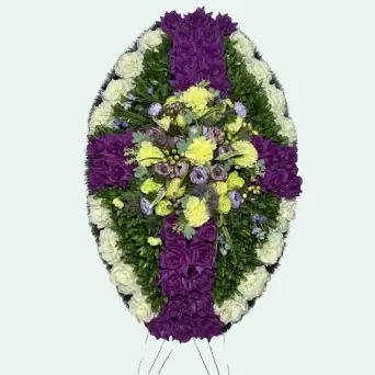 Венок из искусственных цветов